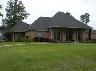 2240 Forest Hills Blvd, Haughton, LA 71037