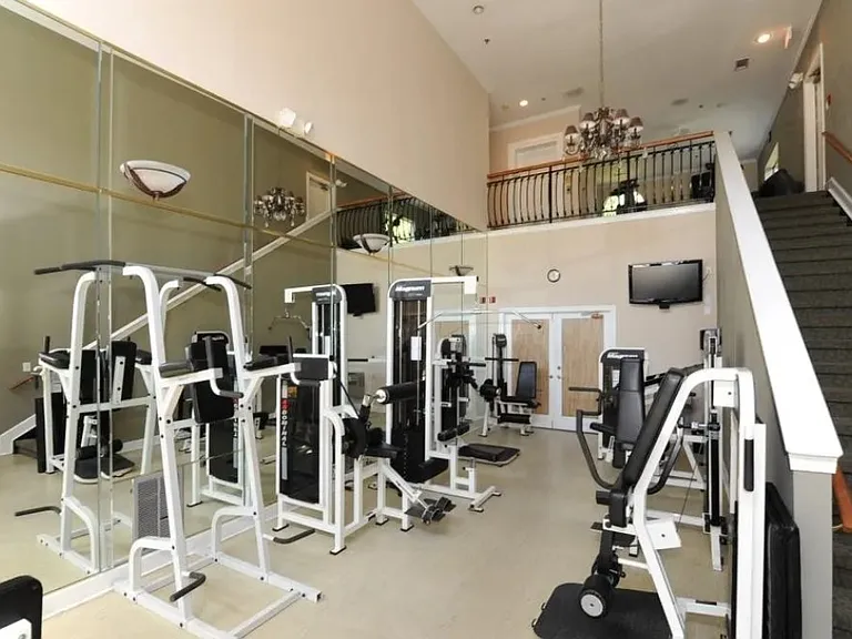 3777 Peachtree Rd #321 — Photo 22