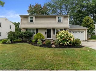 72 Rutland St, Cranston, RI 02920