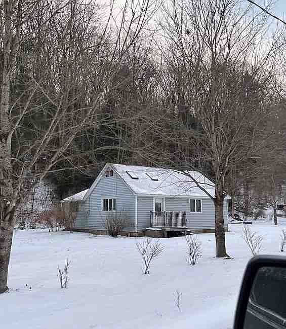 2nd image of 533 Brown Run Rd