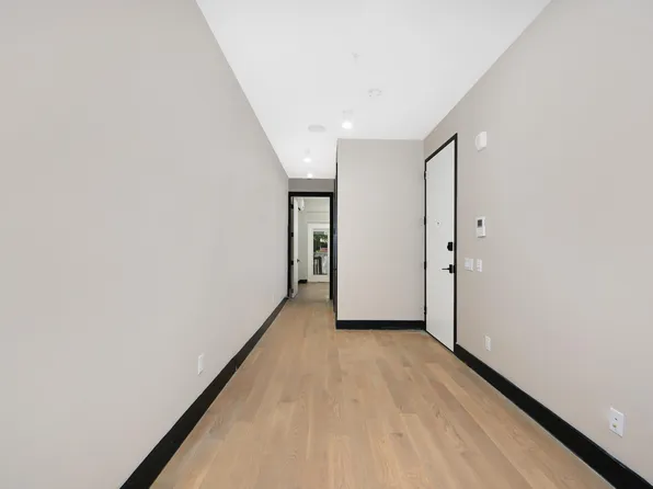 208 15th Street image 5 of 46