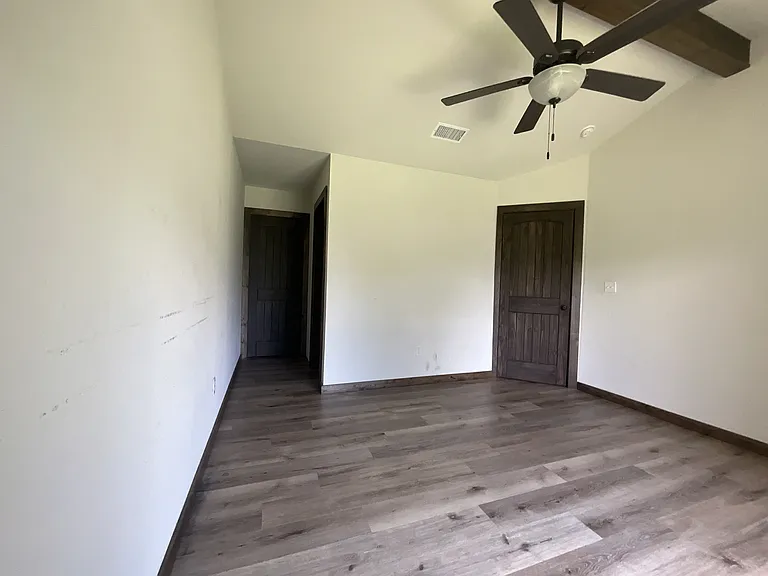 211 Isabella St — Photo 10