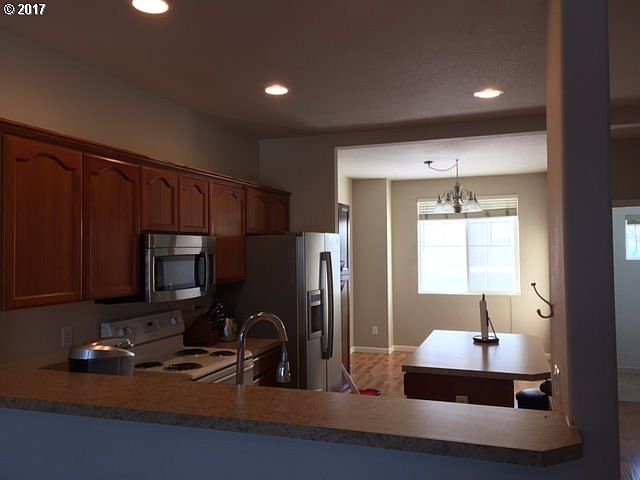 2nd image of 5332 SW Golden Gate Way