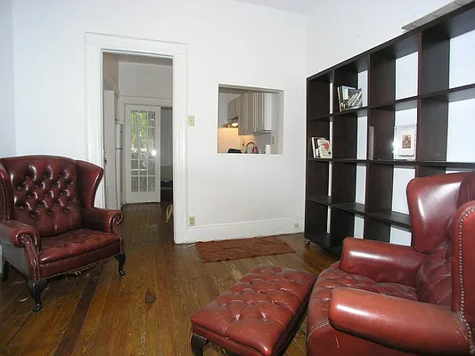 Rented by Townsley & Gay, LLC | media 28