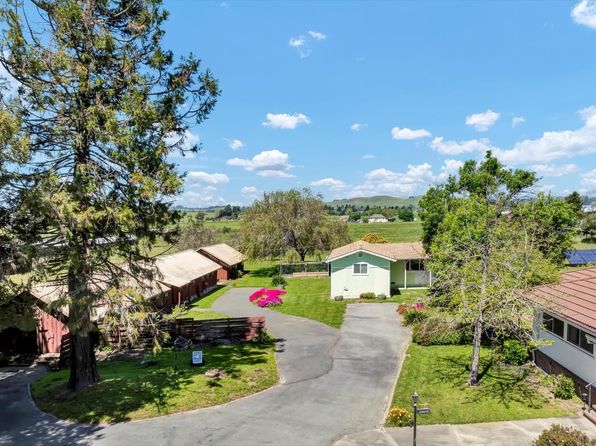 3234 Skillman Lane - 3bd/2ba, 2,354 sqft - in Petaluma, CA