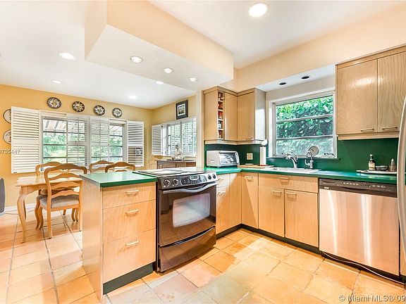 4th image of 6910 Barquera St