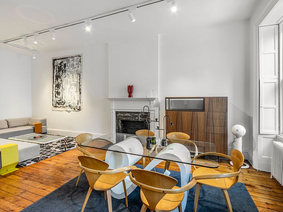 1st image of 453 W 21st St APT 2