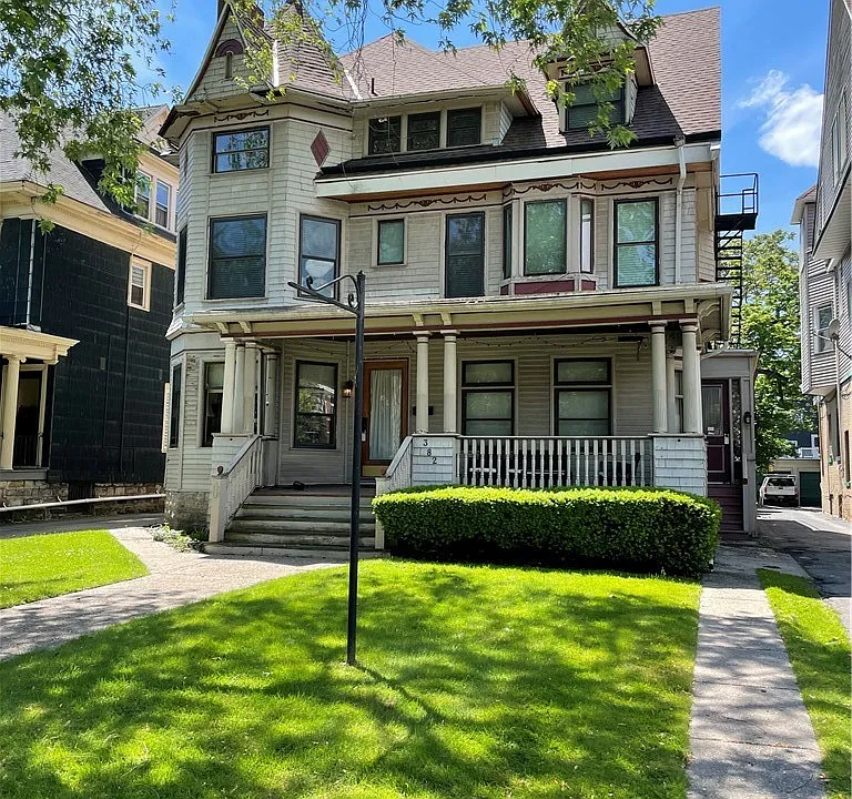 382 Elmwood Ave #2