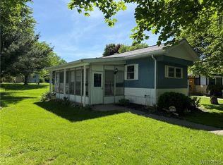 19 Lakewood Vlg, Medina, NY 14103