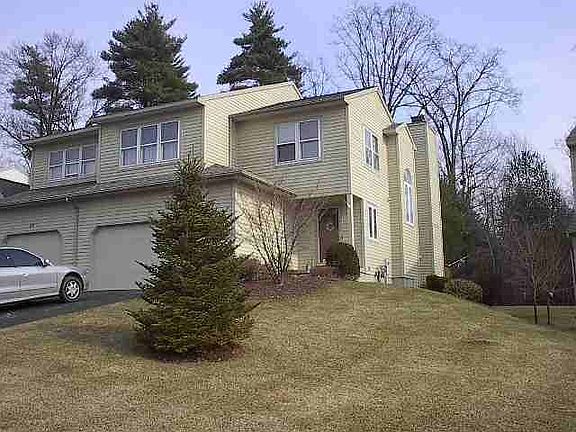 Exterior view - End Unit