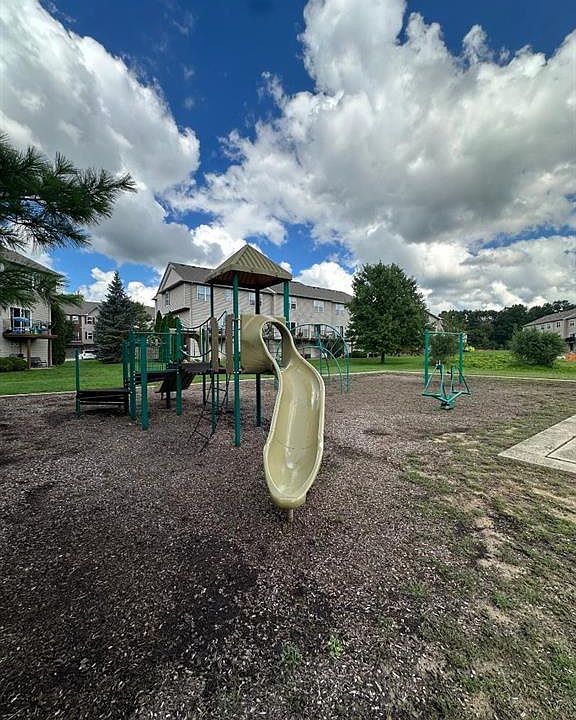1654 Pinecroft Ln, photo 14
