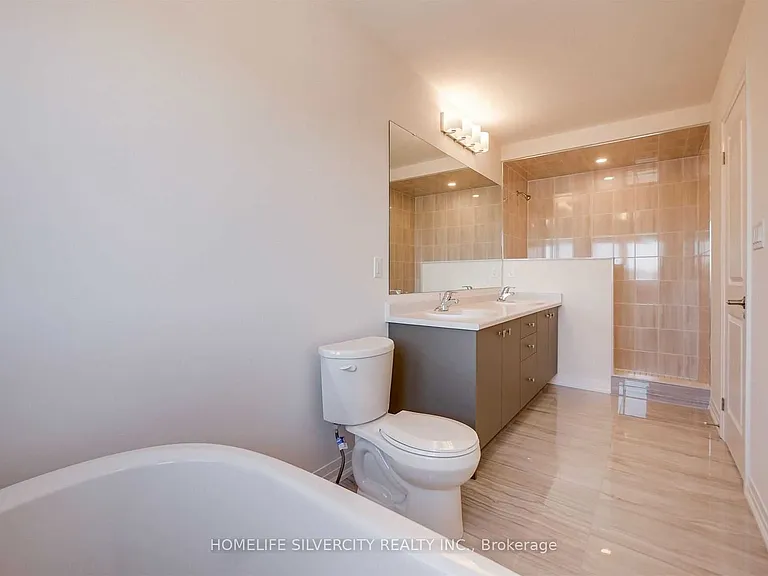 53 Ravenbury St — Photo 40
