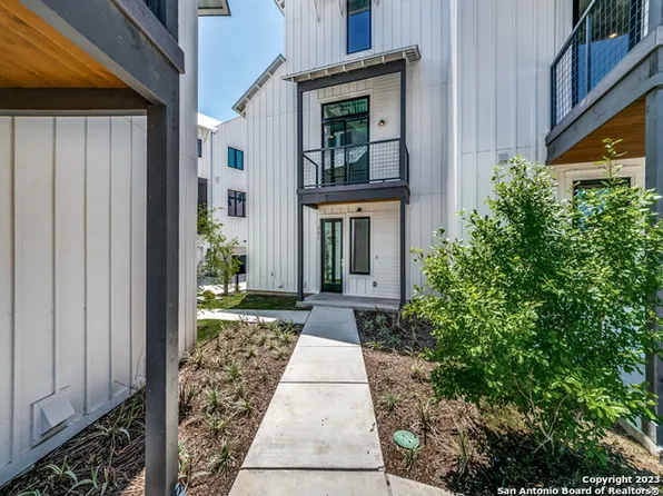 1226 S PRESA ST #301, San Antonio, TX 78210