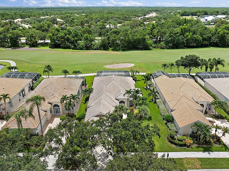8485 SE Palm Hammock Ln — Photo 60