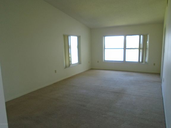2nd image of 1515 Minutemen Cswy APT 4