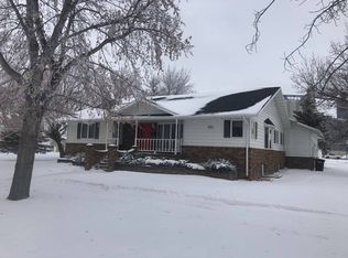 33 Roadside Ranch Rd, Bottineau, ND 58318