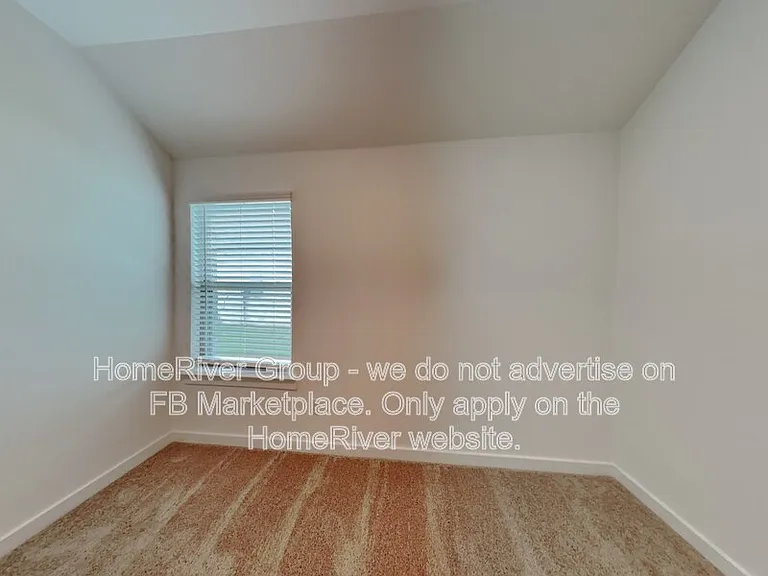 425 Leopold Trl — Photo 11