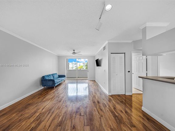 5th image of 17125 N Bay Rd APT 3301