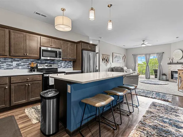 2873 Spring Rose Cir #104, Coralville, IA 52241