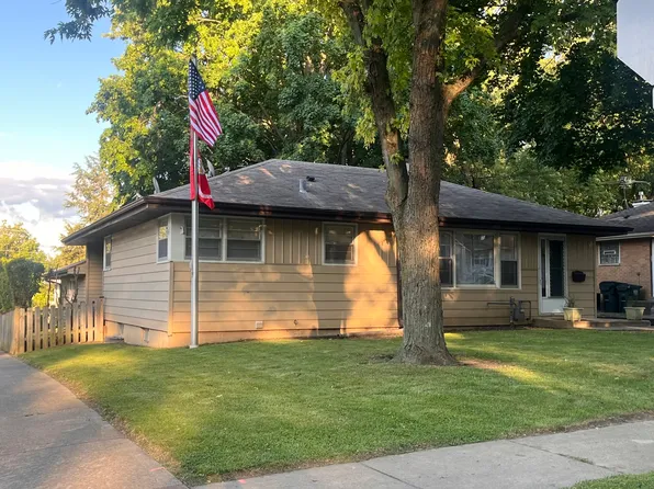 (undisclosed Address), Mundelein, IL 60060
