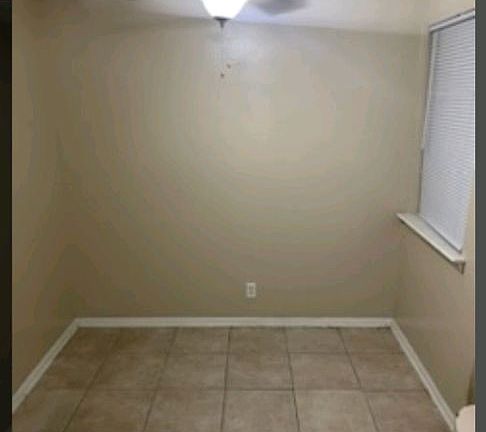 4th image of 5921 E 33rd Ct