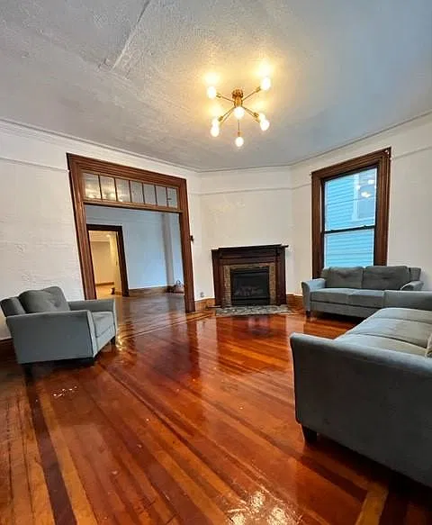 1 bed, 1100 sqft, $1,995 — Photo 4