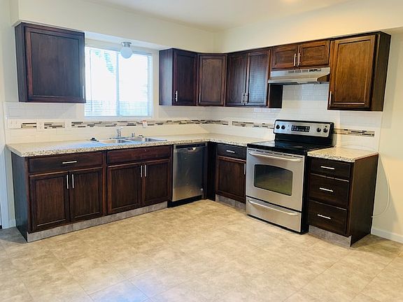5th image of 4299 W Myrtle Ave #4301