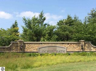 7782 Turnberry Cir, Williamsburg, MI 49690