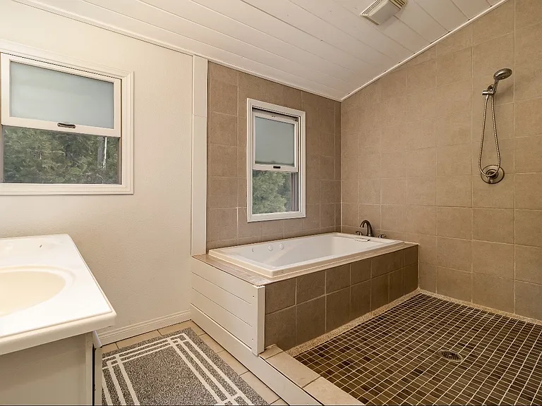 34627 Apache Dr — Photo 11