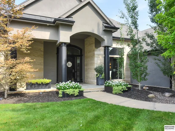 2317 S 191st St, Omaha, NE 68130