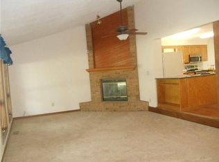 6025 Shorebridge Dr, Toledo, OH 43611