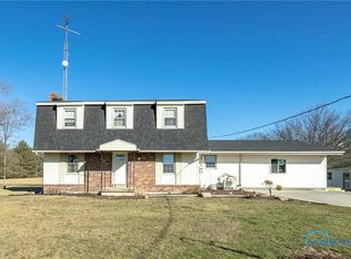 21955 Roehrig Rd, Defiance, OH 43512