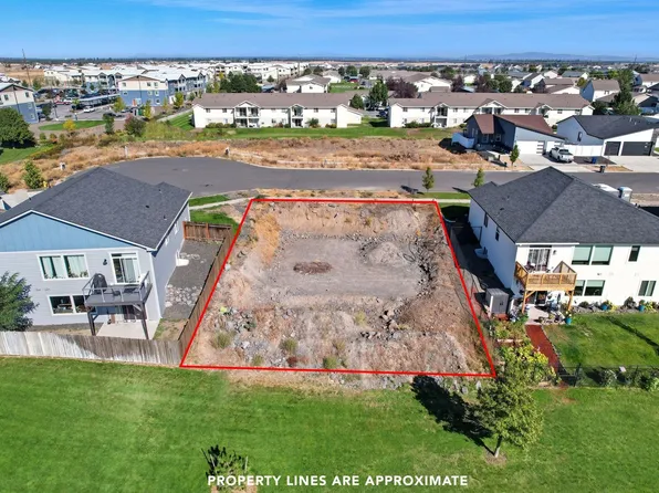 13609 W 8th Ct, Airway Heights, WA 99001
