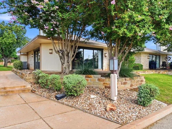 1406 Broken Hills, Horseshoe Bay, TX 78657