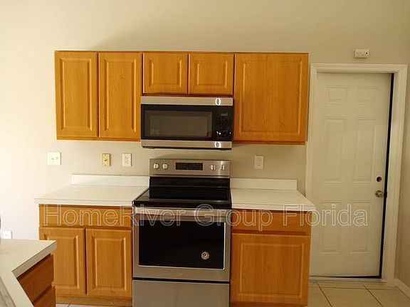 4th image of 3686 SW Foremost Dr