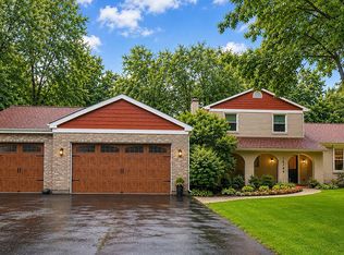 16745 W Applewood Ct, Gurnee, IL 60031