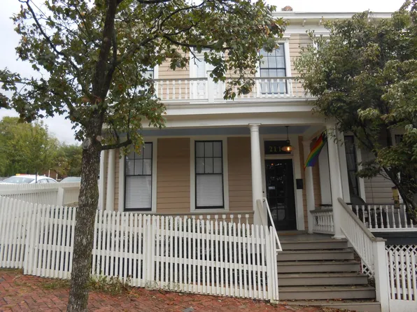 2119 E Broad St, Richmond, VA 23223