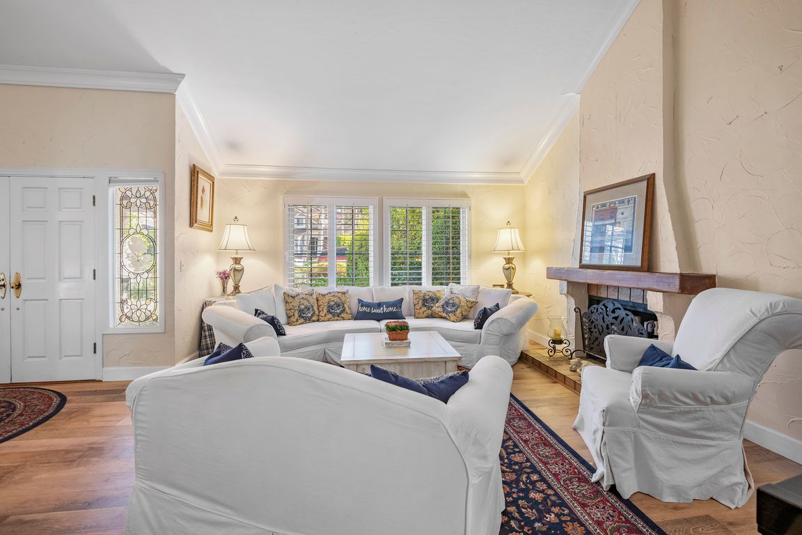 next background image