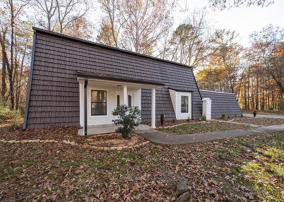 1st image of 380 Linda Ln