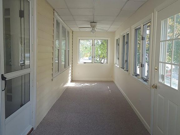 4th image of 36 Curtis Ave