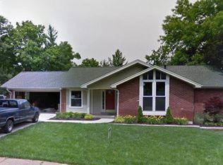 15369 Thistlebriar Ct, Chesterfield, MO 63017