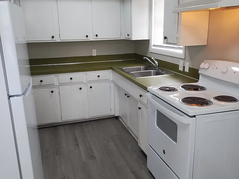 1900 N Dixie Ave #21 — Photo 1