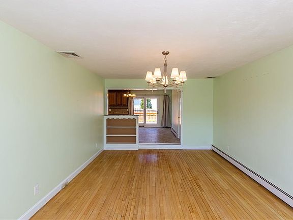 5th image of 30 Lojai Blvd
