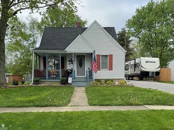 215 Morrell St, Yale, MI 48097