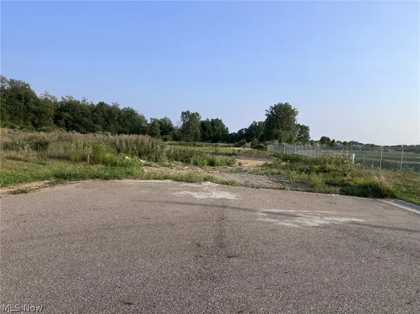 Furnace Dr, Canal Fulton, OH 44614