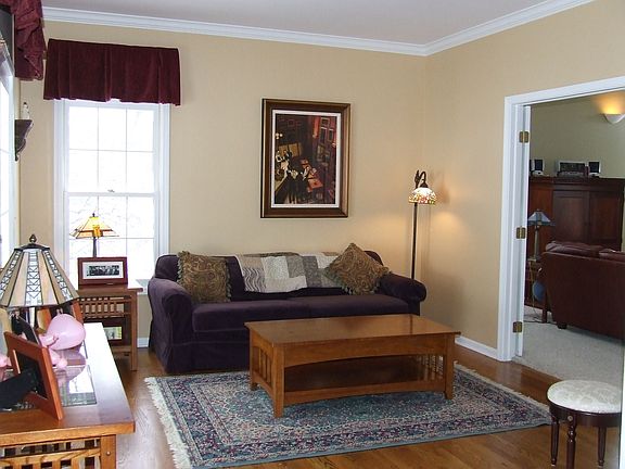 2nd image of 7206 Saddle Oaks Dr