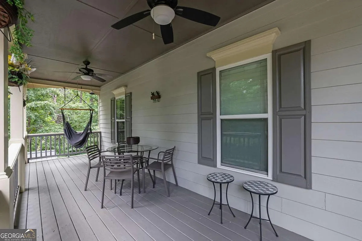 4 bed, 3.0 bath, $3,200 — Photo 3