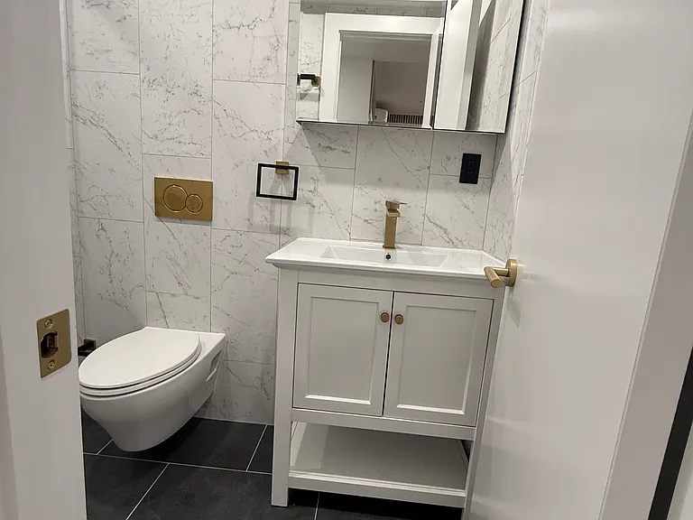 6082 Catalpa Ave — Photo 15