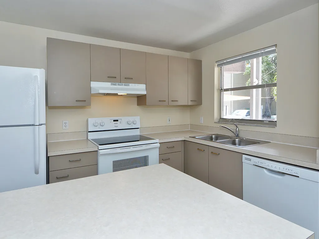 1250 2nd Street - 203 — Photo 3