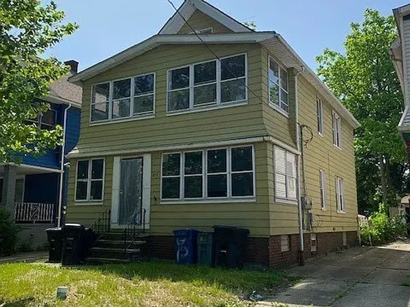 802 Wayside Rd #1, Cleveland, OH 44110